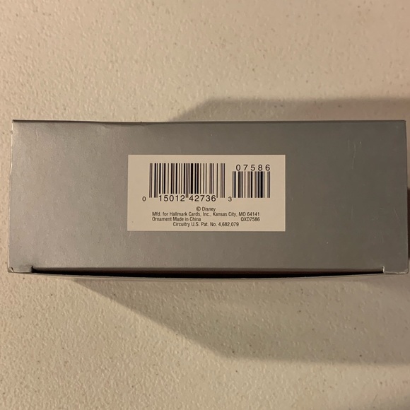 NWT Hallmark Disney Mickey’s Comet Magic Mickey and Co. ornament - Picture 3 of 3